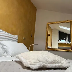https://casa-di-adelaide.hotelinveneto.com